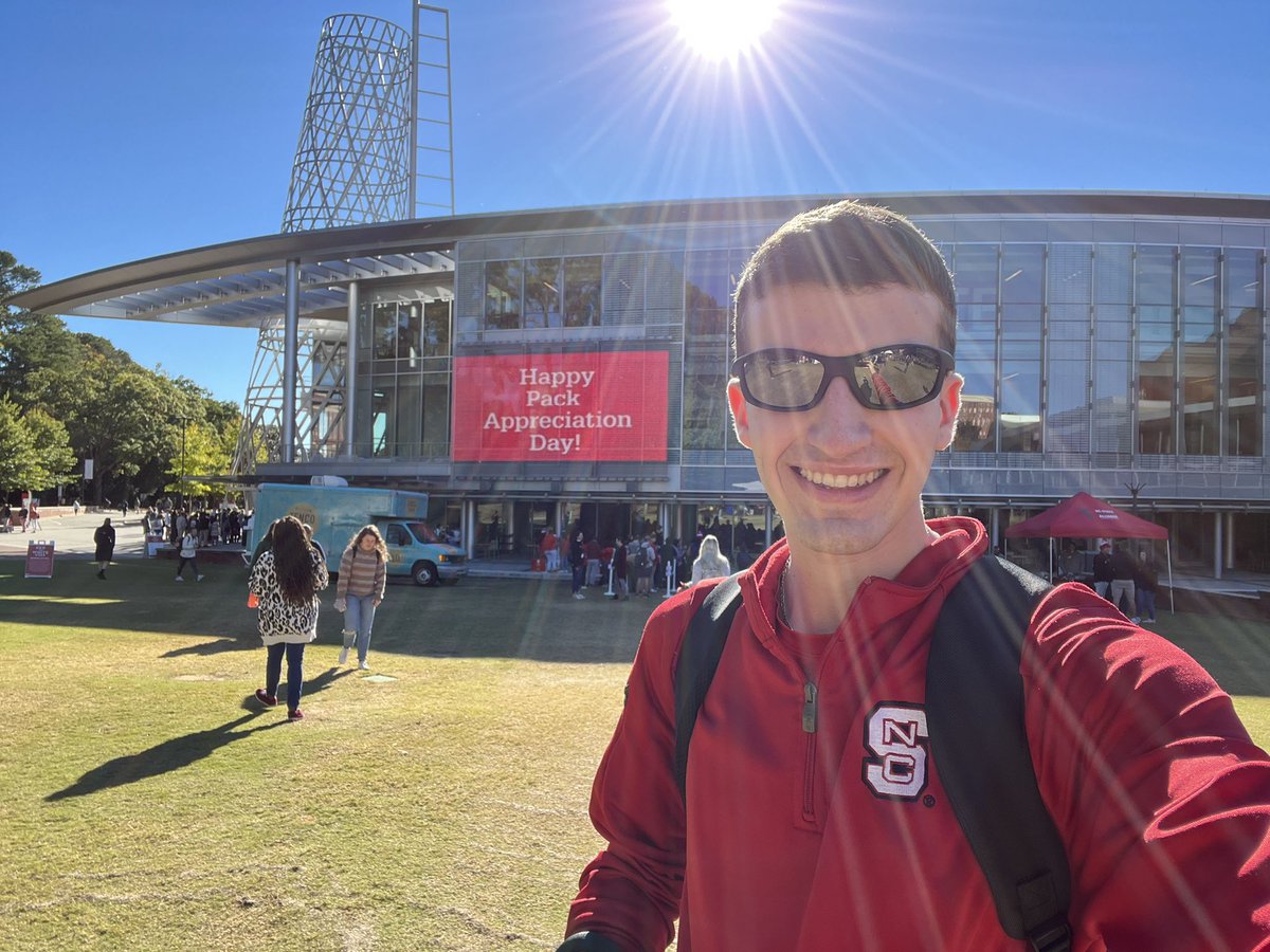 RyanCatalfu's tweet photo. Enjoying my time on campus this semester!
#NCStateRedWhite @NCState https://t.co/dXYKPhetUe