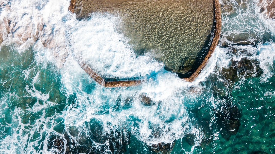 LagunaBeachMag's tweet photo. Our new issue is out tomorrow! But, for now, enjoy a parting shot from the September/October issue—a photograph of the Mermaid Pool at Victoria Beach by local Chris Wong: https://t.co/fNl7skLFye | #lagunabeach #victoriabeach #mermaidpool #drone #dronephotography #photography #oc https://t.co/5rFjonOnT2
