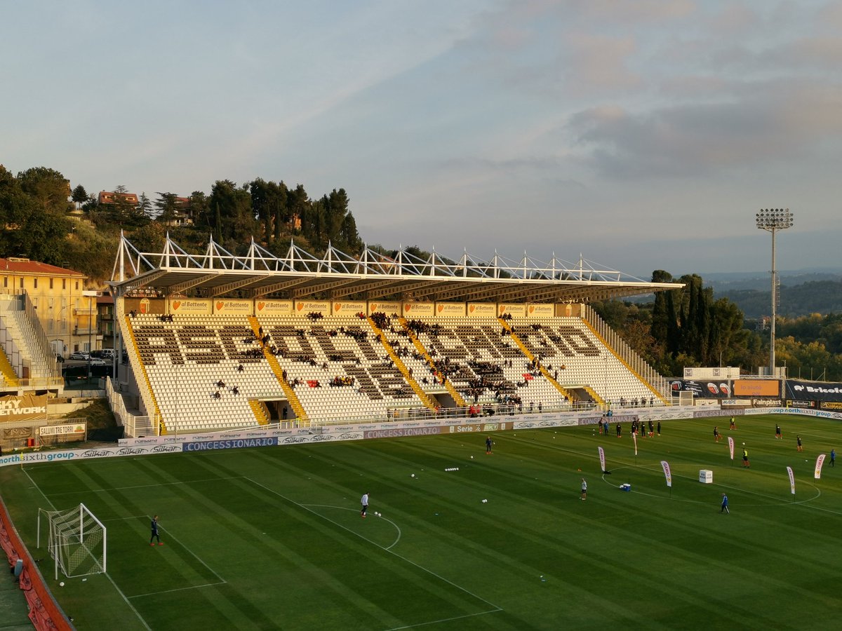 Joris van de Wier tweet media