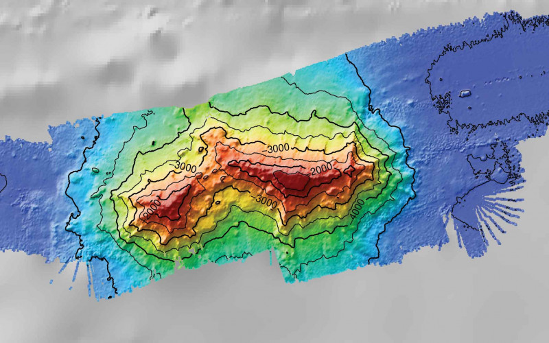 Scripps Institution of Oceanography (@scripps_ocean) on Twitter photo Cool news alert! A newly discovered seafloor feature has been named in honor of the late Scripps geophysicist Walter Munk. Mapped by <a href="/RVSallyRide/">R/V Sally Ride</a> in 2019, the Walter Munk Guyot is located 1,000 miles south of Honolulu & rises 12,500 ft above the seafloor: scripps.ucsd.edu/news/seamount-… Cool news alert! A newly discovered seafloor feature has been named in honor of the late Scripps geophysicist Walter Munk. Mapped by <a href="/RVSallyRide/">R/V Sally Ride</a> in 2019, the Walter Munk Guyot is located 1,000 miles south of Honolulu & rises 12,500 ft above the seafloor: scripps.ucsd.edu/news/seamount-…