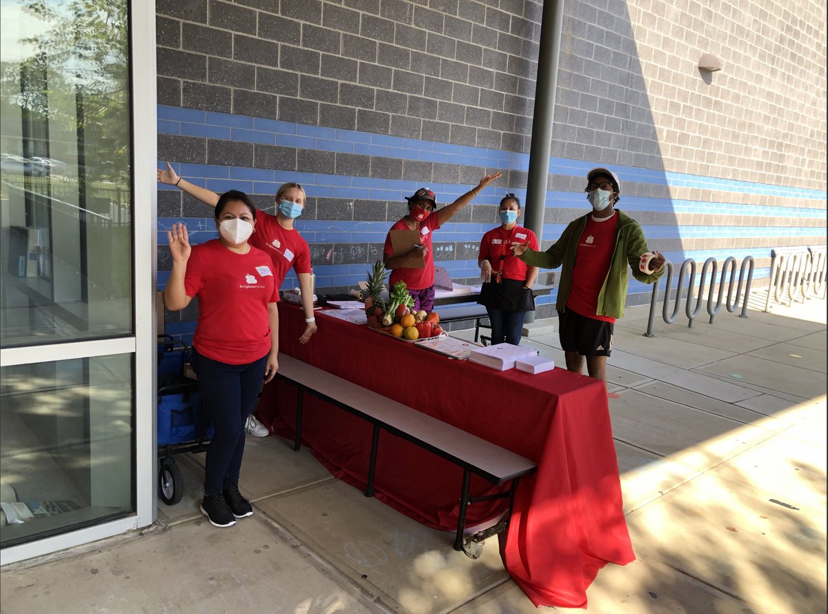 EdwardMFelegyES's tweet photo. Tomorrow is Brighter Bites Friday! However, due to the expected inclement weather the distribution time will be changed for tomorrow (1:30 to 2:30 p.m.) 

Take a look at the pictures from our last distribution.  @BrighterBites https://t.co/H3wztQmbVv