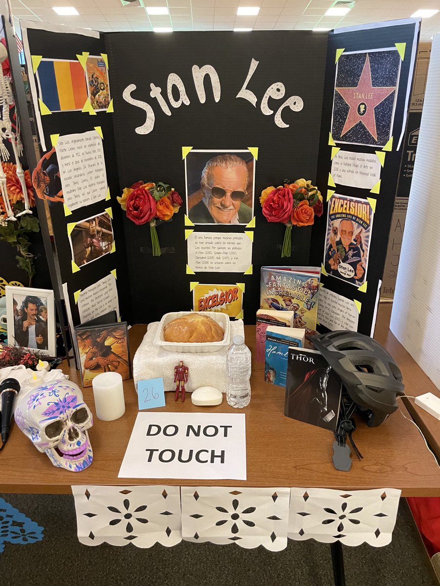 One of my favorite examples of deep learning!  ⁦<a href="/DVHSWildcats/">DVHSWildcats</a>⁩ ⁦<a href="/LibraryDVHS/">DVHS Library </a>⁩ Spanish students make ofrendas to demonstrate past tense. Thanks for inviting me to see their work. Fantastic!!