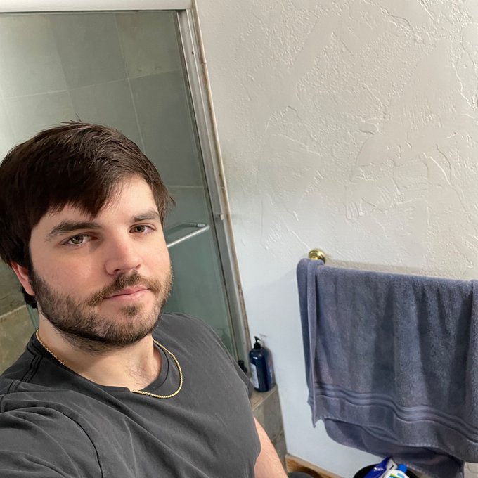 Got a haircut today no more hair in my eyes!😊 https://t.co/W0bqCeQ1X9