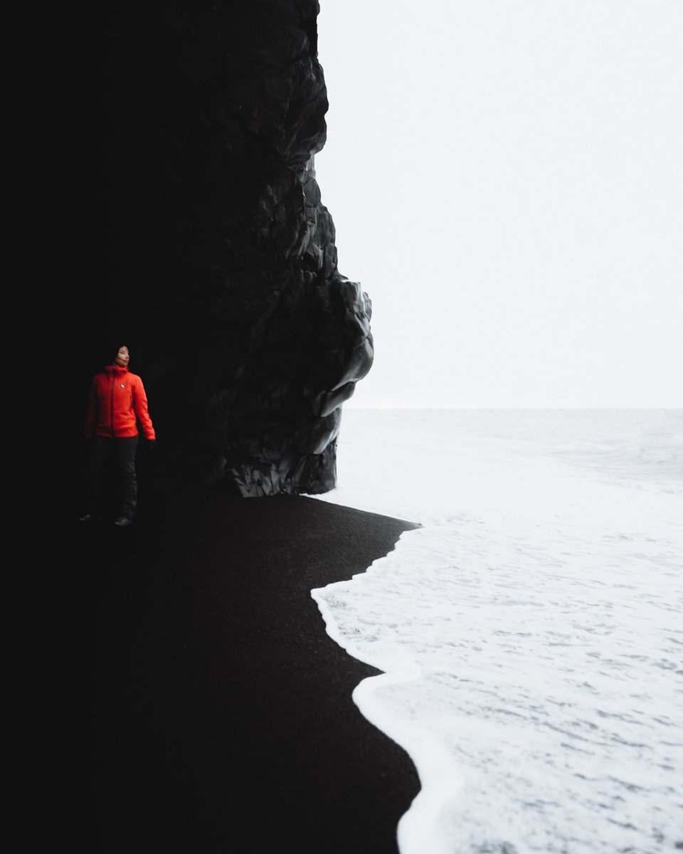 Few minimal frames from Iceland’s beautiful beaches.