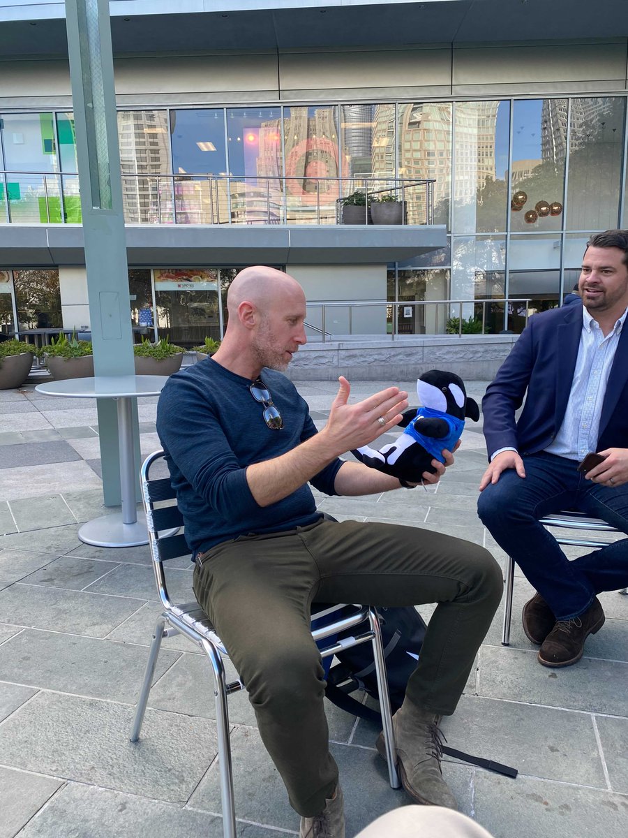 OrkieOrca's tweet photo. It's been a busy week! I got to meet so many coworkers from @orcasec in #SanFrancisco. So awesome. #cybersecurity #cloudsecurity #OrcaAdventures https://t.co/spZcld9Y7v