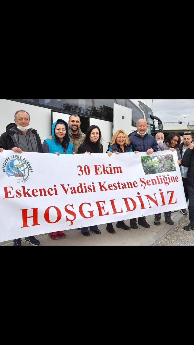 m65342924's tweet photo. İkizdere Cumhuriyeti kutluyor. Eşkencidere kestane şenliğini de unutmadı...
#ikizderetasocağıolmasın 
#ikizderedireniyor https://t.co/QTRYiczfQ3