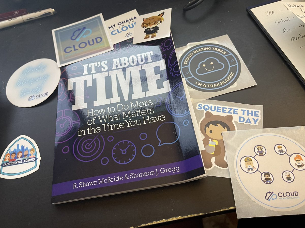 RichAlava's tweet image. Thank you @shannonjgregg for the book and stickers!! .. and for taking part in @SMStickerSwap #SpookyS4