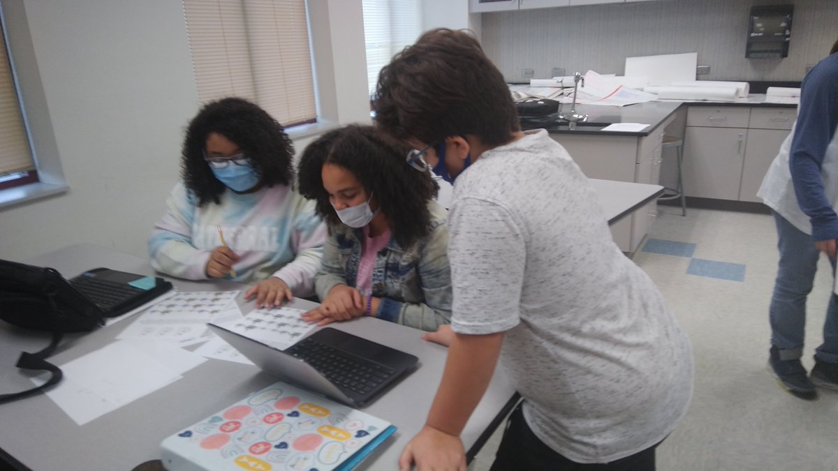MrLGobel's tweet photo. We had a great time doing the @iamkesler Halloween Science Escape Room today in class!
#EscapeRoom #KeslerScience https://t.co/YjvbFuEGGw