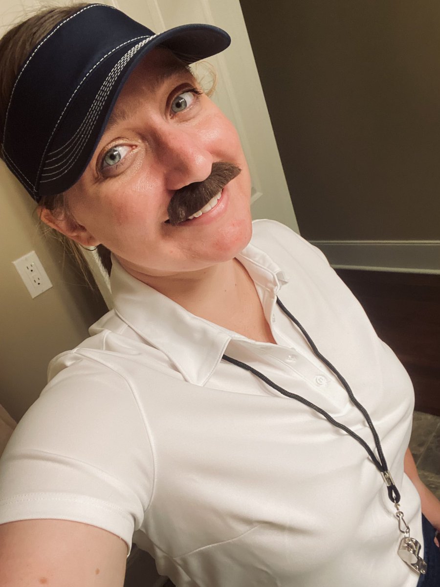 alyssacarlsonAC's tweet photo. I believe in Communism. Rom-communism, that is. If Tom Hanks and Meg Ryan can go through some heartfelt struggles and still end up happy, then so can we. #TedLasso #WorkHalloween https://t.co/7uRca9kOOi