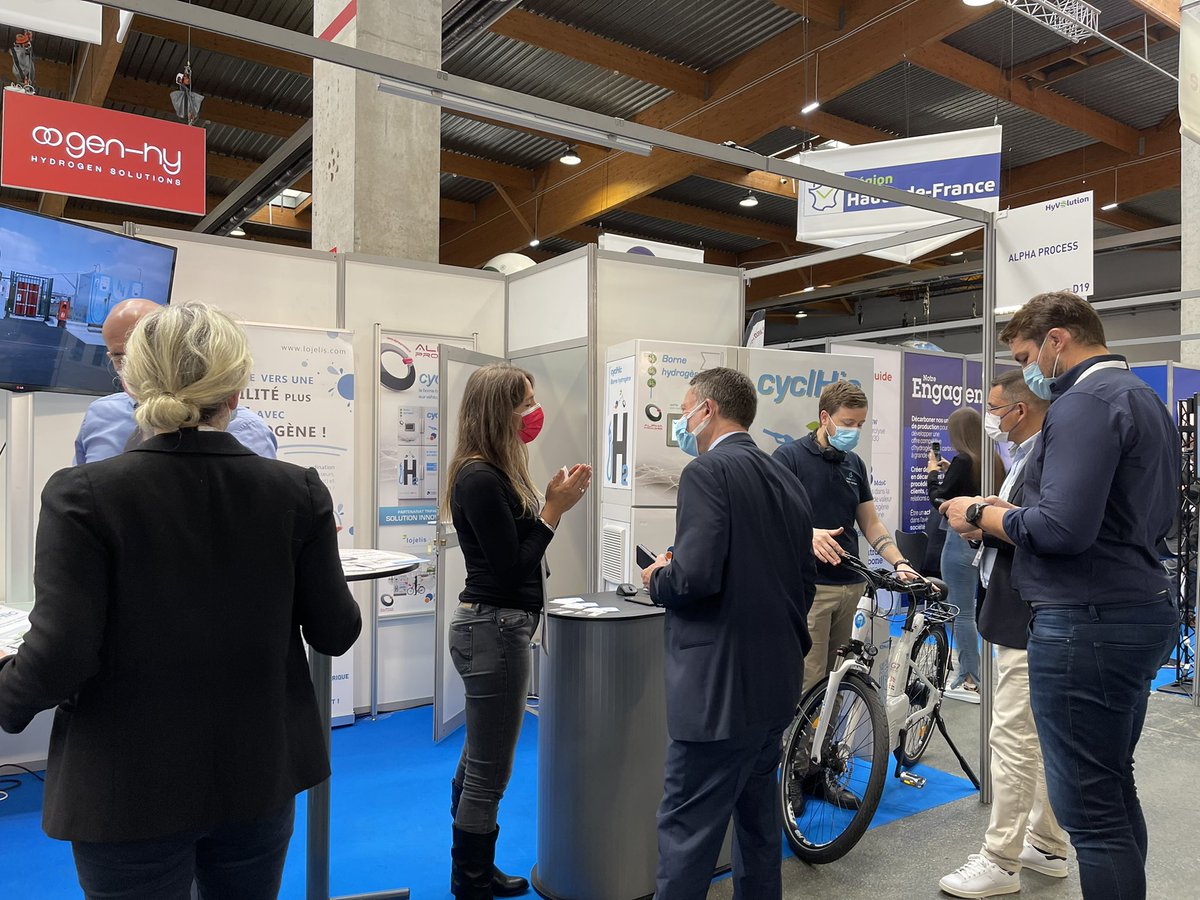 movIAtech tweet media