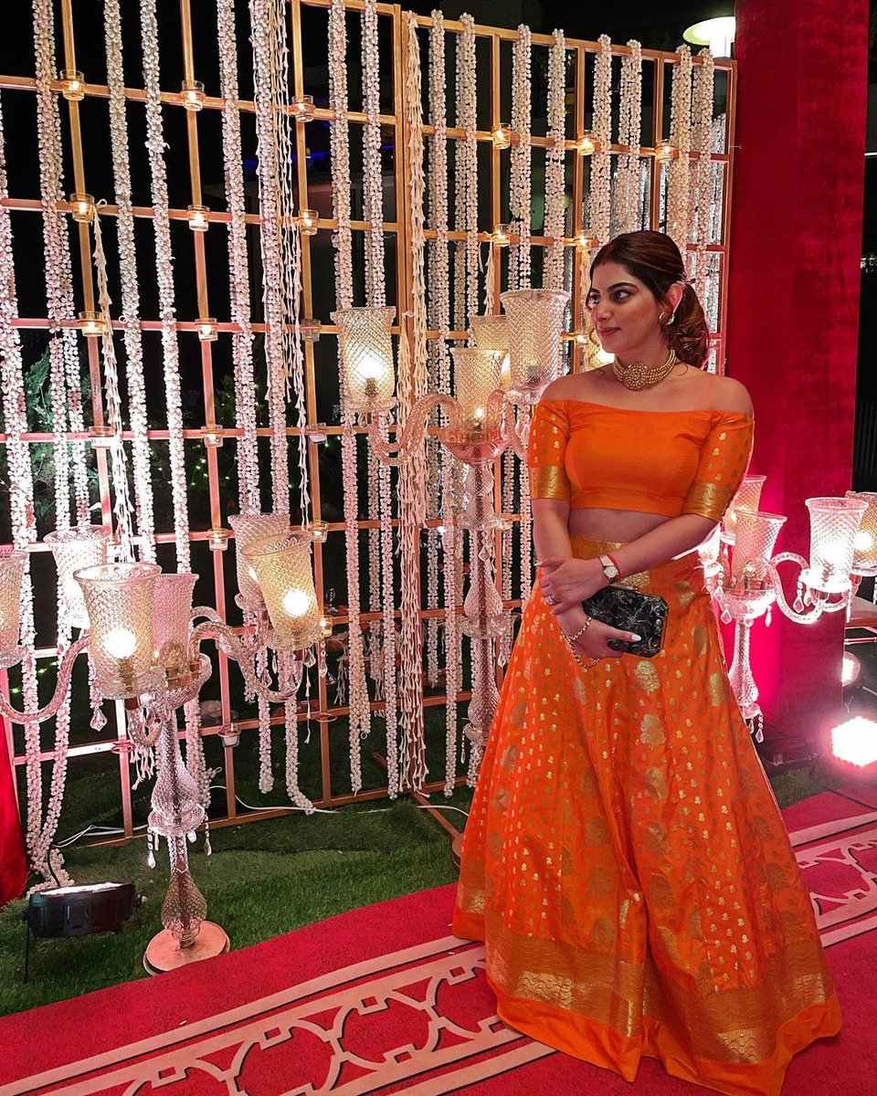 AwesomeTopmodel's tweet photo. @ShrutikaRana just slaying it in ravishing orange...
What's your festive look?

Visit: https://t.co/Mo2BQrb2Vv

#awesometopmodel #awesometv #simplyawesome #realawesometv #igers #potd #ootd #festivalfashion #inspire #inform #entertain #mumbai #newyork #shrutikarana https://t.co/NuxmRLARDv