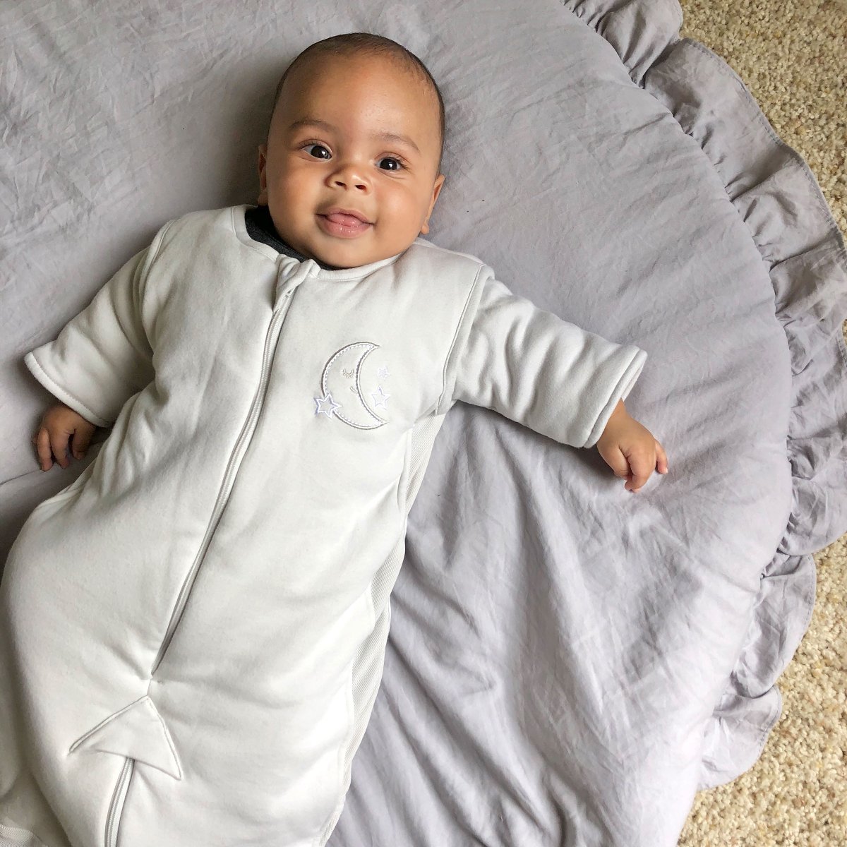 babybrezza's tweet photo. 😴😴😴 Our Baby Brezza® 3-In-1 Swaddle Transition Sleepsuit offer multiple ways to comfortably transition your baby from the swaddle including as a sleep suit, sleep vest or wearable blanket!
#sleeptraining #babysleep #sleepsuit #babybrezza
https://t.co/OVeghx1qn2 https://t.co/89bkcqgYHs
