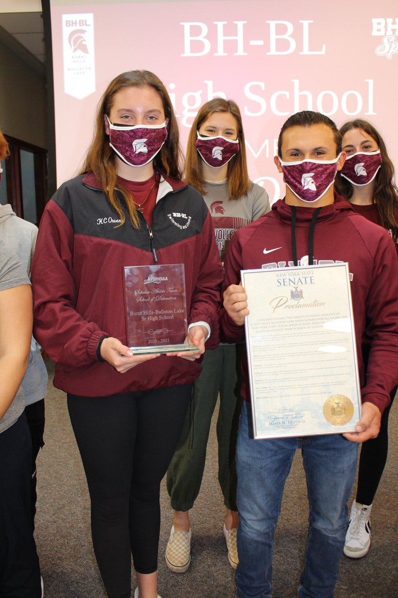 BHBLSchools's tweet photo. State of New York names BH-BL HS a School of Distinction for having all 25 athletic programs recognized as scholar-athlete teams. #GreatDay2BeASpartan 🏆🎉👏

https://t.co/azx2PEHMQT https://t.co/VERDfv9rnU