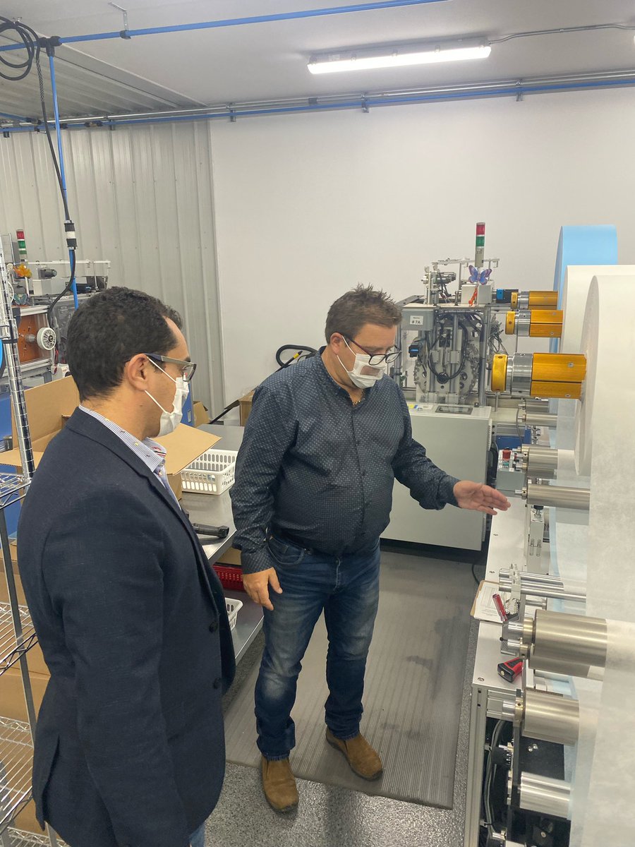 monsefderraji's tweet photo. Un masque fabriqué au Québec vendu en Ontario mais pas chez nous.
Après #votregouvernement parle du «fabriqué au Québec » 🚨
.@MinFitzgibbon je vous invite à une rencontre prochainement avec Luc Girard, fondateur de #Humask 😉
#AssNat https://t.co/N4M8zYmNXE