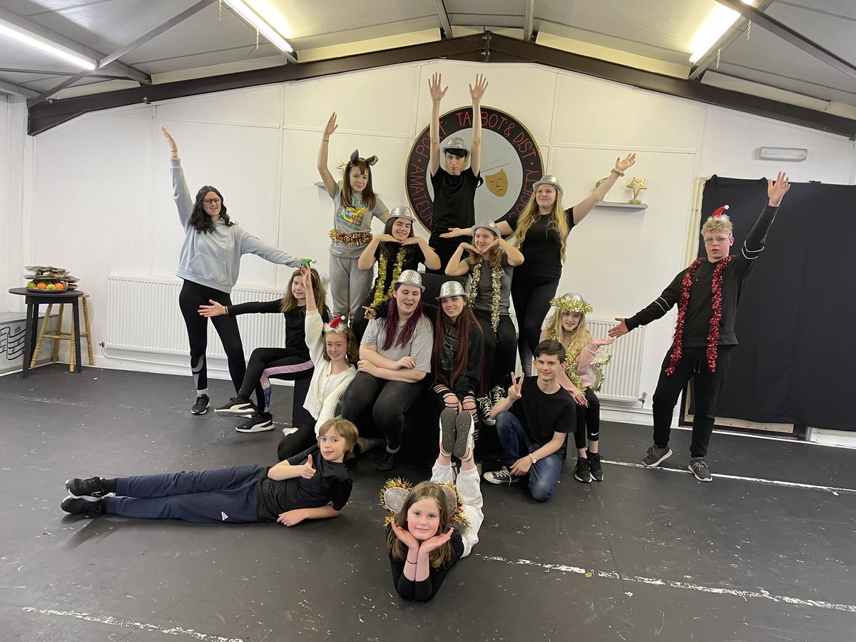 PTAOS_Youth's tweet photo. Fun rehearsal today. Tickets are selling fast so don’t miss out 🎄 https://t.co/1xdSCSwGbL https://t.co/ufgE5OEHSE