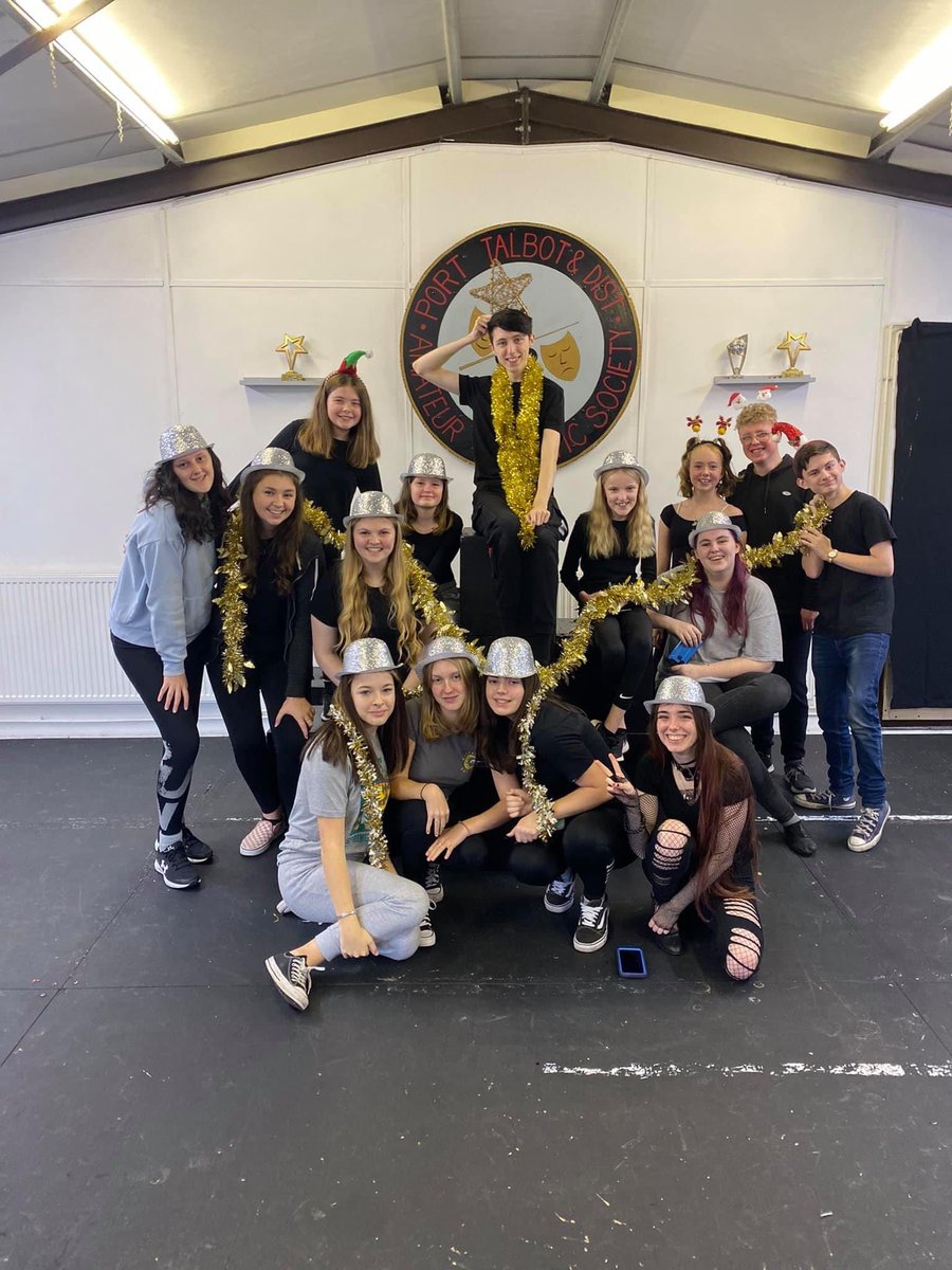 PTAOS_Youth's tweet photo. Fun rehearsal today. Tickets are selling fast so don’t miss out 🎄 https://t.co/1xdSCSwGbL https://t.co/ufgE5OEHSE