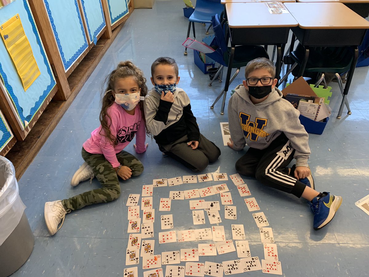 Kelly Wogisch tweet media