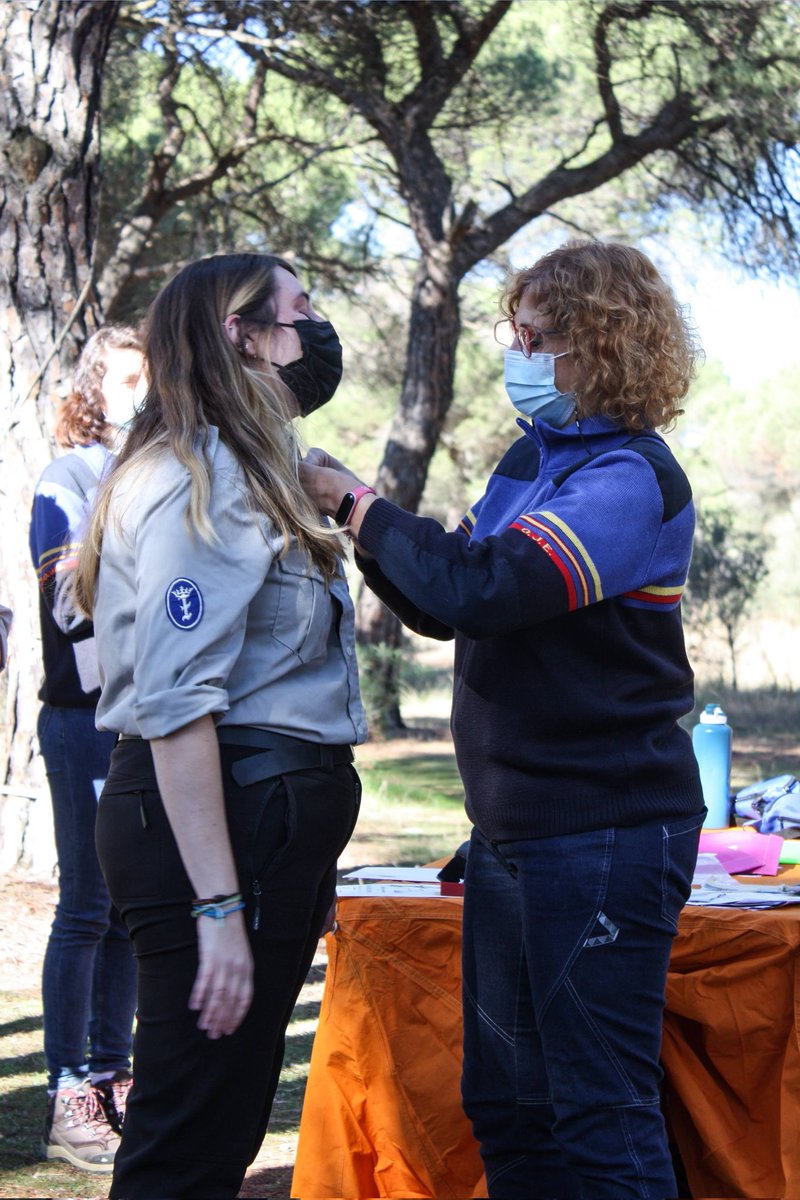 HogarCompromiso's tweet photo. El finde pasado pudimos disfrutar todos juntos de la Promesa después de dos largos años 🤩
Además Irene ha recibido una F de plata 🥳
Mas fotos en nuestra web 📸
https://t.co/dKjV1Zwk1S
#hacemosoje💛❤️💙#ojeoficial#oje#educacionnoformal#valores#valladolid#voluntariado https://t.co/UiUtQN6chZ