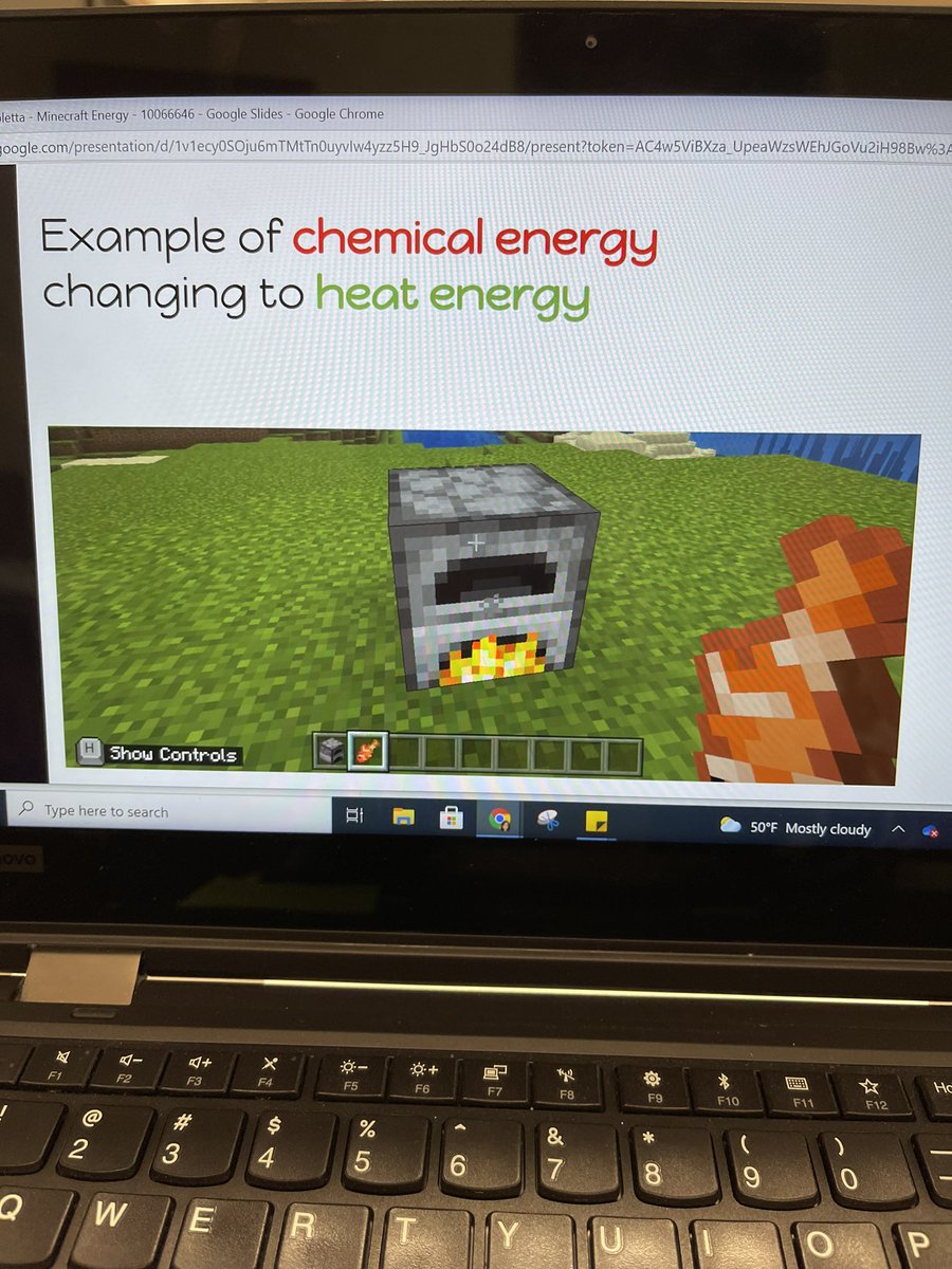 efigenioscience's tweet photo. Lots of collaborating and critical thinking as students constructed energy transformations in Minecraft. @SRMS_Official https://t.co/uO0aV3cScu