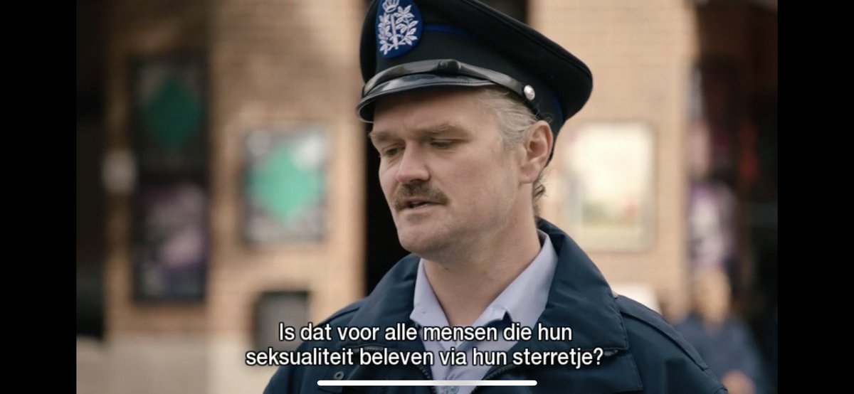 vandenheuvelben's tweet photo. Vinden jullie dit nog normaal? Kwetsbare minderheden nog meer belachelijk maken vind ik echt afschuwelijk. Ben hier ECHT niet goed van! @VRT @vrtnws https://t.co/GFjklZxHuc