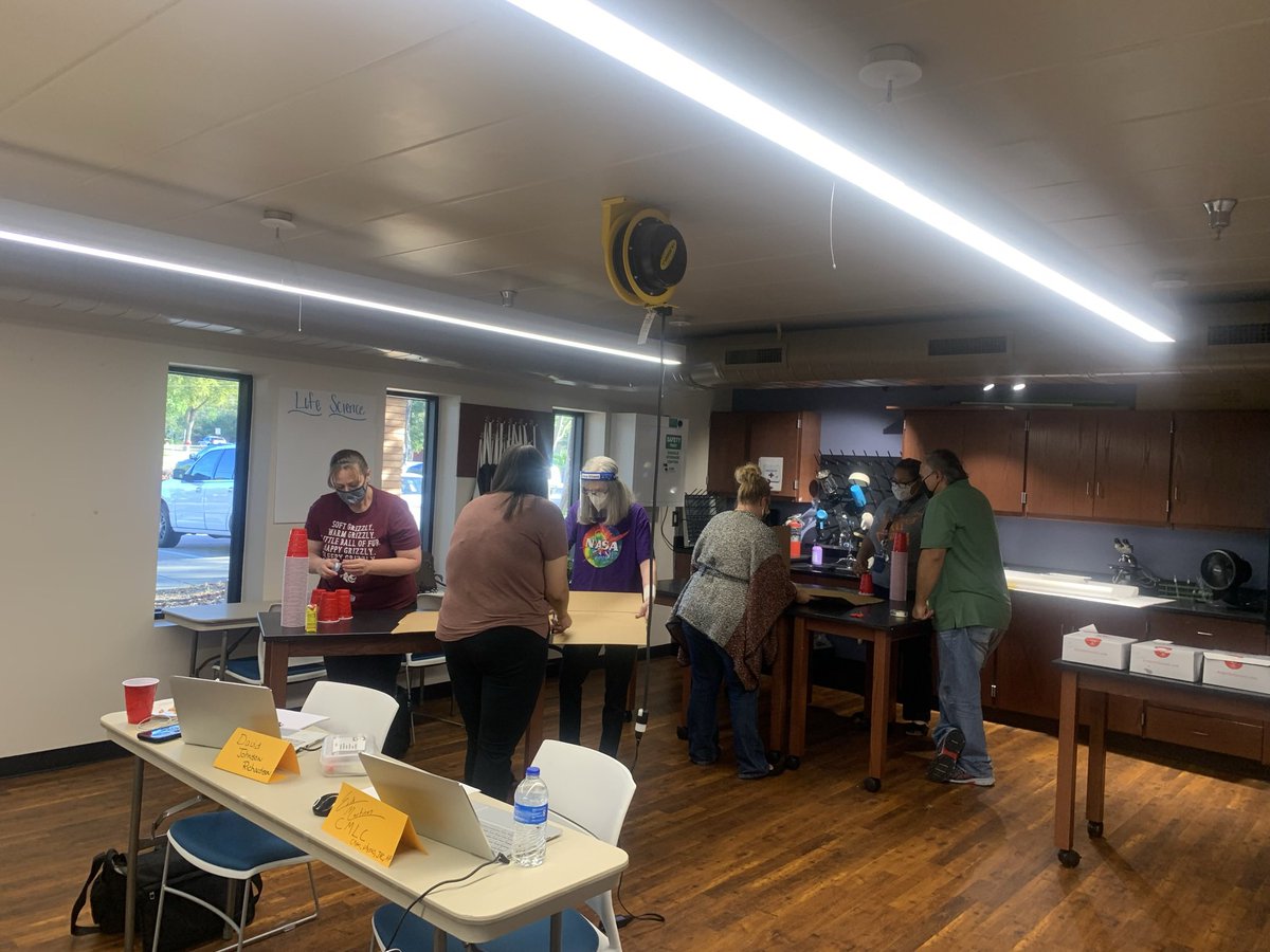 RISDTnLScience's tweet image. Secondary Science department chairs are connecting &amp;amp; collaborating on quality tier 1 instructional practices! @TnLAlwaysHere #RISDPowerofLove