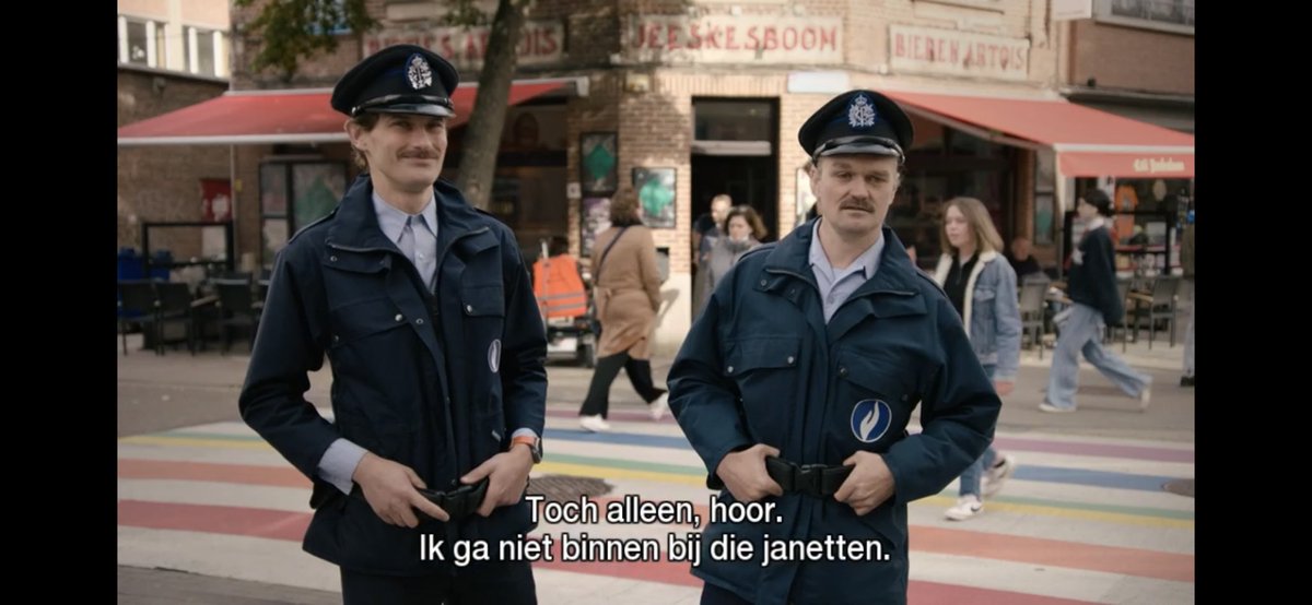 Vinden jullie dit nog normaal? Kwetsbare minderheden nog meer belachelijk maken vind ik echt afschuwelijk. Ben hier ECHT niet goed van! <a href="/VRT/">VRT</a> <a href="/vrtnws/">VRT NWS</a>