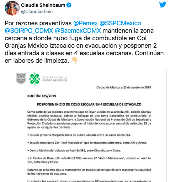 iztacalconews's tweet photo. El mes de Agosto pasado se cumplieron 2 años de que fue detectada una toma clandestina de combustible cerca de las instalaciones de #PEMEX en la Col. #GranjasMexico
Dos años después las calles del lugar siguen cerradas y los equipos especializados continúan trabajando en el lugar https://t.co/Y7N18iiCul