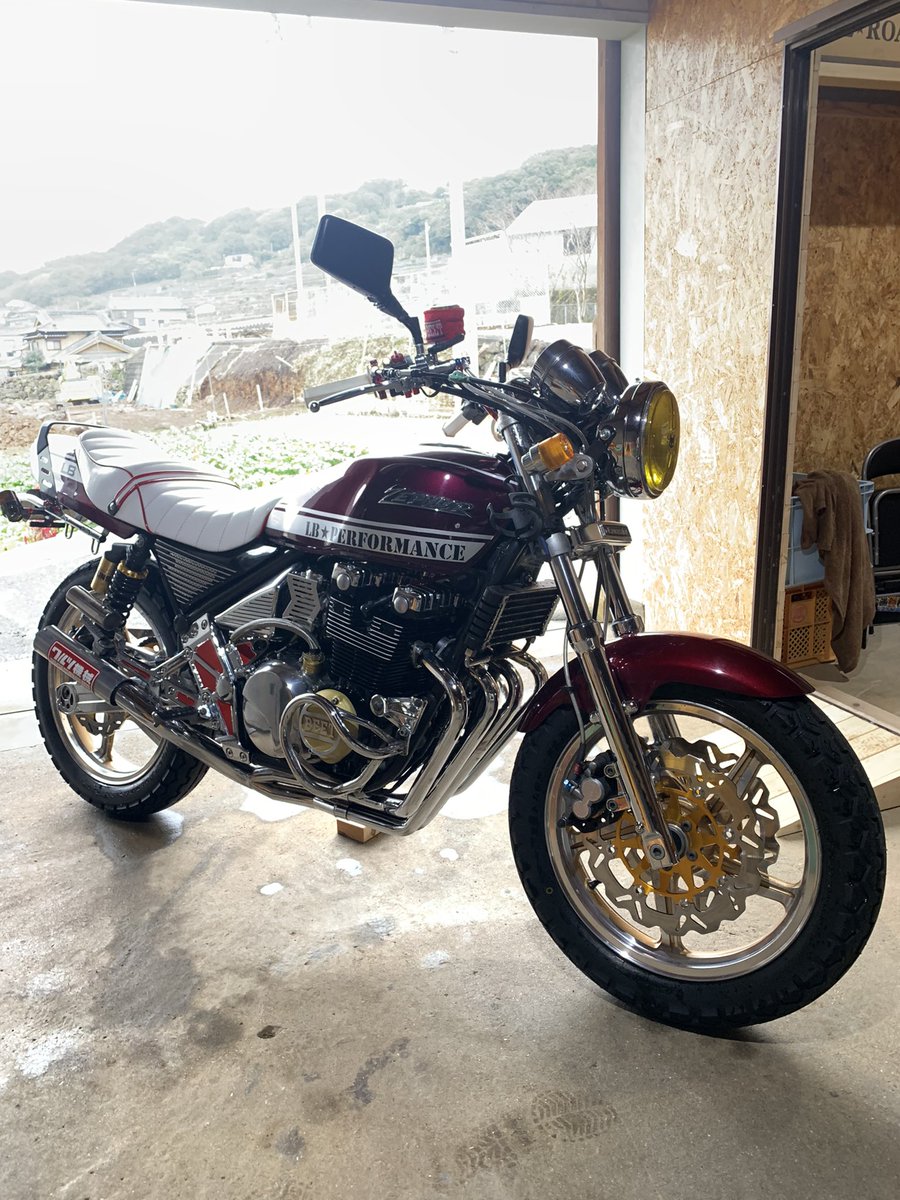 zephyr_0901's tweet photo. 着々と…😎
#ゼファー400 https://t.co/9sYhIdz9Ve