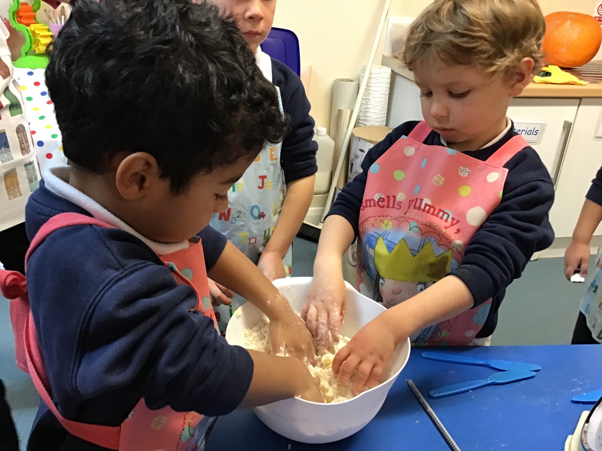 RydeSchool's tweet photo. #FivewaysFridayFun for our littlest ones. This week little red riding hood delivered a basket of apples so we made some delicious apple crumble....YUM! #Fiveways #Nursery #Fridayfun https://t.co/KR6st6vwQ4