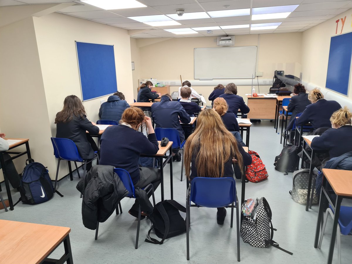 CranaCollMaths's tweet photo. TY Misneach enjoyed challenging themselves in Round 1 of the Irish Mathematical Olympiad yesterday! #problemsolving @cranacollege #WeAreDonegalETB https://t.co/VgfljrdWwL