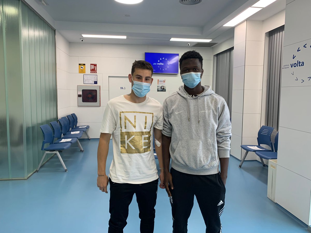 Clinica_Volta's tweet photo. 🚑 El próximo lunes día 15, los jugadores del @FCC_Cantera, Djaka y @kevinlaosa_, serán intervenidos de sendas roturas de ligamento cruzado por el Dr. Silvio Villascusa en el Hospital de Molina.
Todo irá bien. ¡Ánimo 💪! https://t.co/XvGMsETaRQ