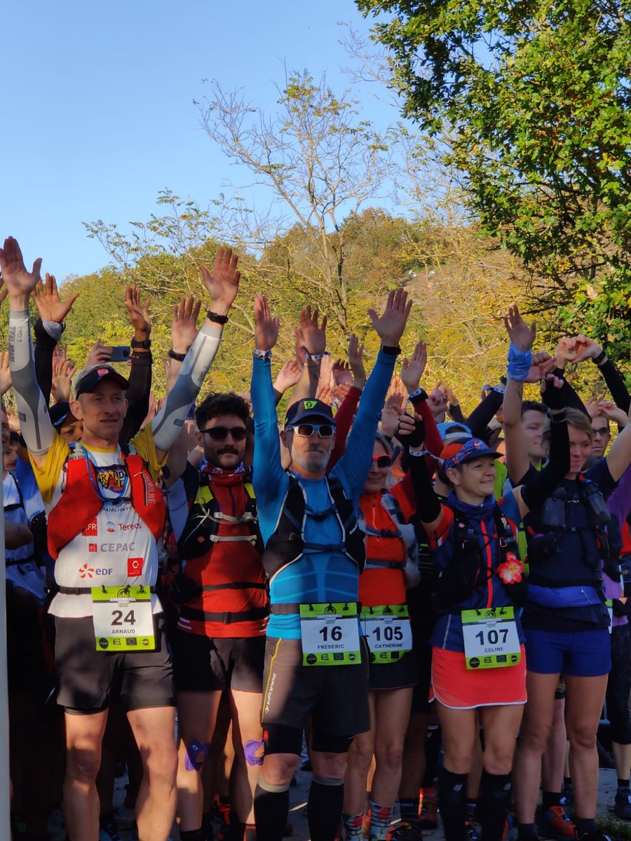 Mais pourquoi courent-ils ?!🤔
Approche psychosociale inédite de l'ultrarunning - étude des compétences adaptatives, tolérance à l'incertitude, flexibilité psychologique et évaluation de l'impact de la pratique sur la perception de soi !