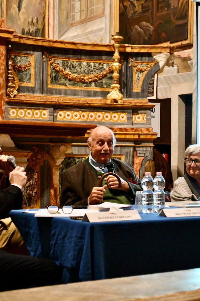 GoWine5's tweet image. Sabato 6 novembre ad Alba la consegna del premio de Il Maestro di Bere il Territorio a #PaoloPejrone 🖋
Il Concorso Letterario Nazionale #BereilTerritorio si svolge anche grazie al contributo della Fondazione CRC e delle cantine che sostengono il progetto culturale di Go Wine