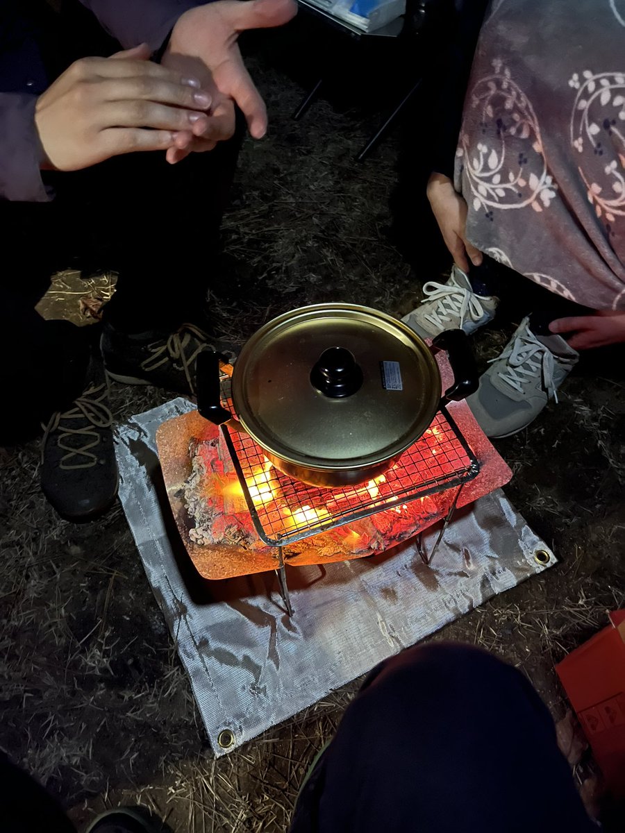 ryo06270's tweet photo. 若人はキャンプの楽しみを知ってしまった https://t.co/4iVRNienLs
