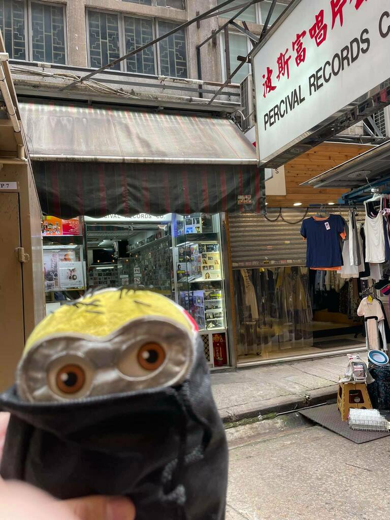 gaus_ee's tweet photo. 我林我好少公開吹奏香港嘅任何舖頭。

但 Percival Records Co. 波斯富唱片公司 真係唔話得。

FB message 問佢地，兩隻都10年前嘅古典碟，我係點邊隻都有現貨，第二日就去拿。

有美國朋友曾經講過，你個town 如果有間咁嘅record shop，真係要好好珍惜。而家真係感受到。 https://t.co/fXht1hyIgp