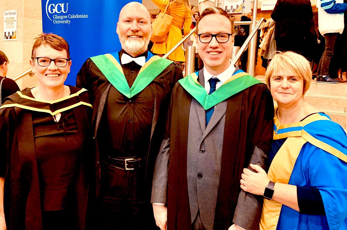 Massive #AdvPracWeek21 ‘thank you’ to my HEI colleagues, particularly the @nappgcu and @GlasgowENP teams, for all the teaching, admin, research, leadership, constant feedback /forward, and pastoral care of all our post registration learners. (Pre c19 📸 ) @evmcelhinney