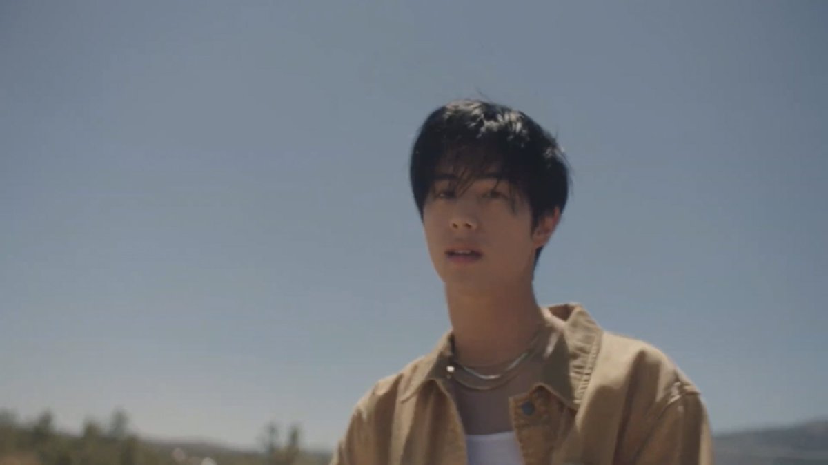 MARKTUANLOOK's tweet photo. so proud of you @marktuan ❤️ https://t.co/pTf3HEDrxH