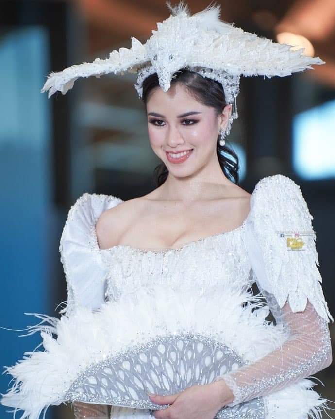 celistine27's tweet photo. Be someone who chooses to rejoice with other people's victories, knowing that God is also doing something great in your story. 

#KissesDelavin
@KissesDelavin 
Kisses Delavin https://t.co/Wphi84MGlN