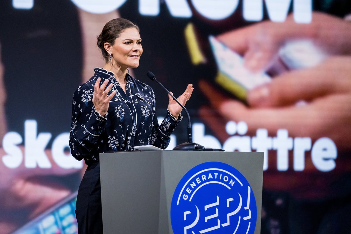rwthofficial's tweet photo. 🇸🇪
#Sweden’s Crown Princess Victoria and Prince Daniel attended #GenerationPep forum with the aim of promoting young people's opportunities to live a healthy life at Quality Friends Hotel #Solna.
📸 Pontus Lundahl/TT #KronprinsessanVictoria #PrinsDaniel #Kungahuset #Sverige https://t.co/npGHSVuPUF