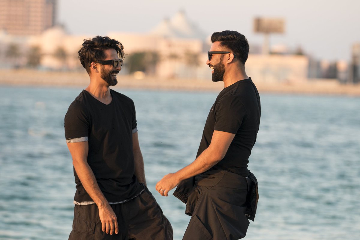 shahidkapoor's tweet photo. Blood🩸... Crime ... And lots of action... Here we go ... @aliabbaszafar better get your game face on! https://t.co/yM3nLppY6A