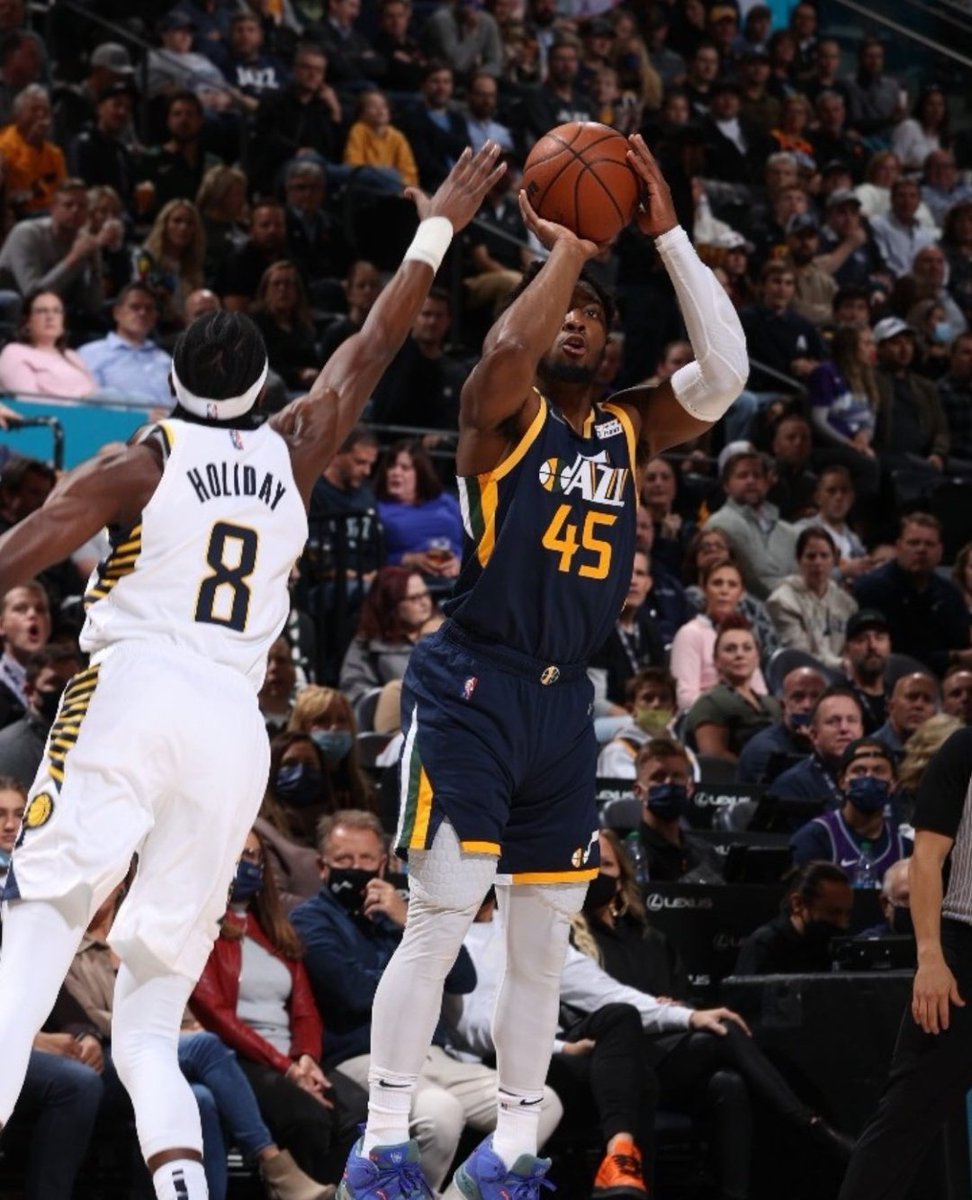 HumoBasket's tweet image. Indiana Pacers consigue una muy buena victoria ante Utah Jazz por 111-100

Malcom Brogdom 30pts 9reb y 4asis para que el récord vaya a 5-8