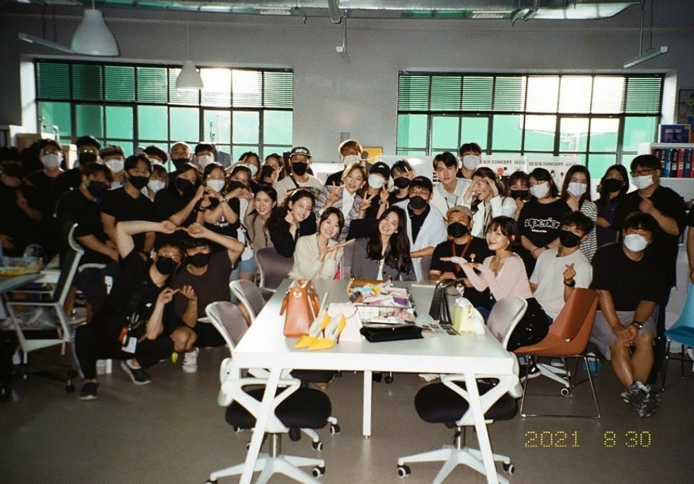 miowww_sh's tweet photo. 지금 헤어지는 중입니다 단체 사진 속 세훈이
오늘 첫방🎉🎉🎉🎉 https://t.co/Nu3GCQMpv7