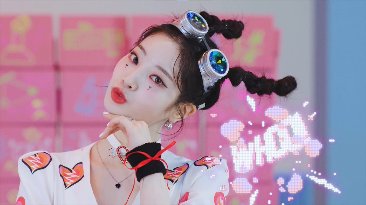 archivedkdh's tweet photo. KIM DAHYUN IS THE MOMENT https://t.co/YMLug9ekNS