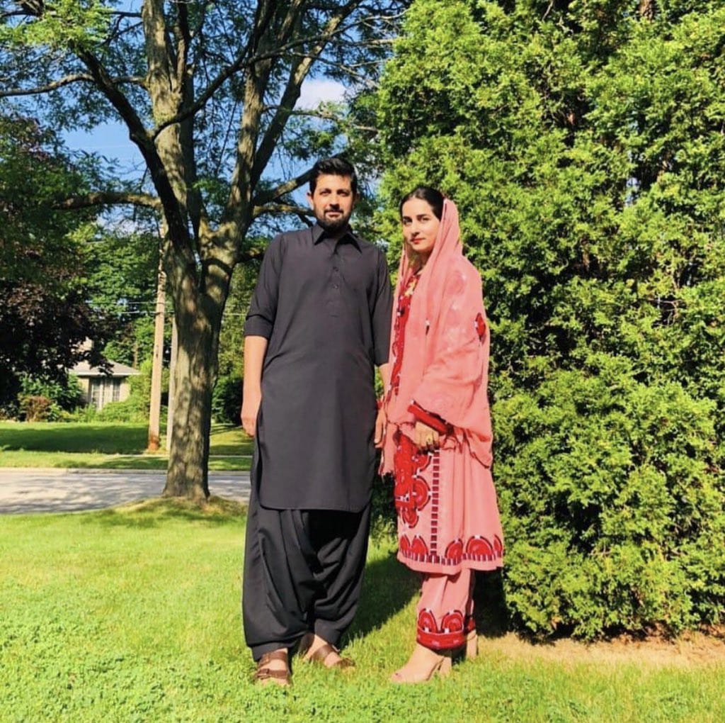 FoziaBaloch10's tweet photo. ایک روشن دماغ تھا، نہ رہا
شہر میں ایک چراغ تھا، نہ رہا
#لُمہ
#Banok
@KarimaBaloch https://t.co/DJvPP4db0w