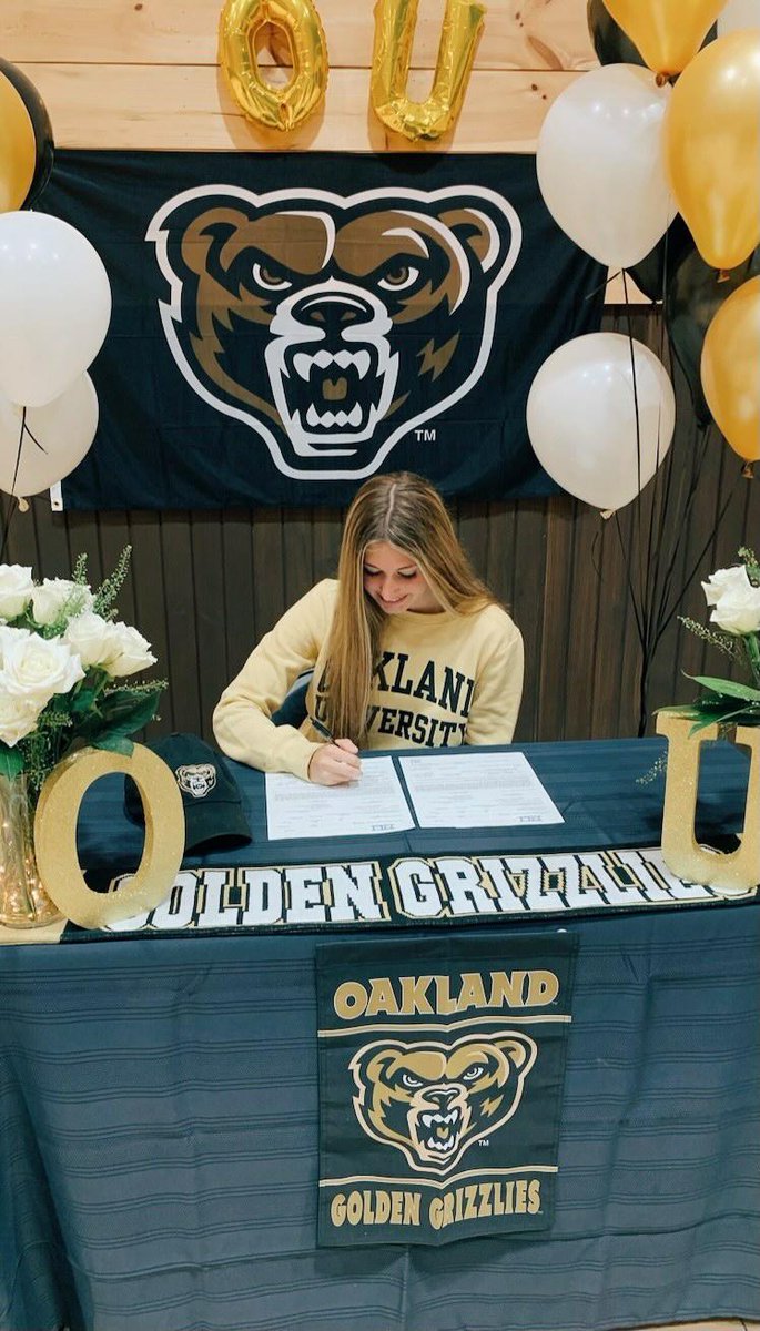 wearesoccer_mi's tweet photo. #MIWSocCommit #ClassOf2022
Grace Sampson
Midfielder
H.S. Team: @SoccerHolt
Club Team: @Michigan_Hawks
Committed to @OaklandWSOC https://t.co/v9JYmHL4i1