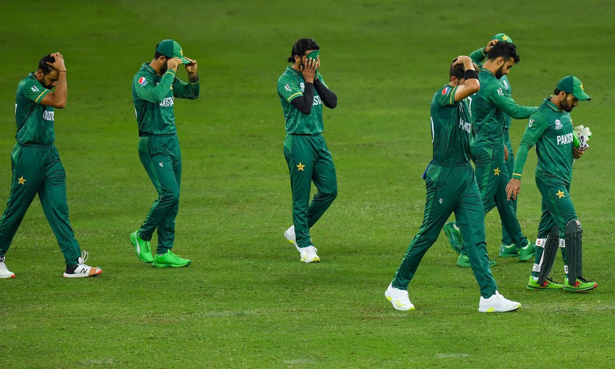 CallmeZeeHaider's tweet photo. Bad day 💔 but we love u guys
#hassan_ali
#standwithhassanali
#Hafeez
#supportpakistanteam https://t.co/7J35ONr0Hh