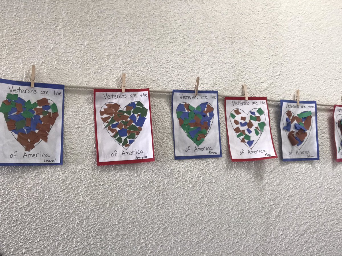 Principal_Soto's tweet photo. Savannah Students honor those who served. #VeteransDay2021 #SavannahSchool @CommunicateRSD https://t.co/gaG6YGlih2