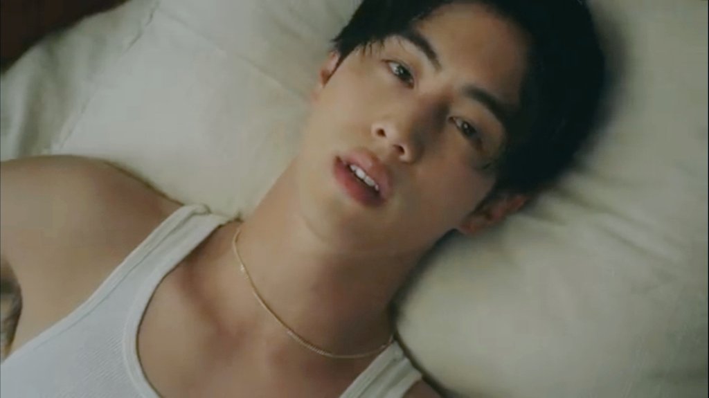 MariaDonor's tweet photo. MARK TUAN'S VISUAL ARE INSANE!!!!🔥🐰 https://t.co/6FtNPt9d74
