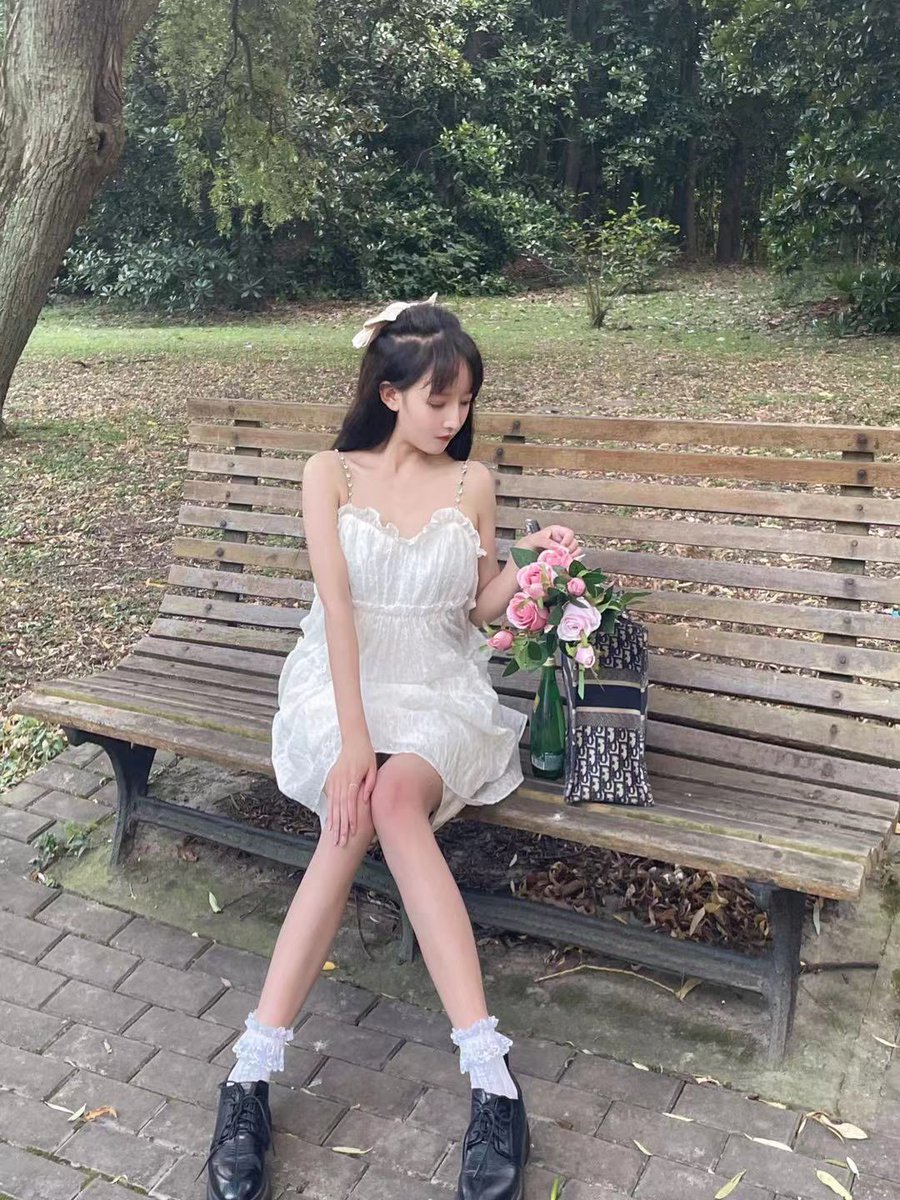 上海🏠
💗初恋日系少女
🎀白瘦幼/甜美日系少女
❤️干净/白粉/嫩
❤️真实学生🉑️看证

🌟联系QQ：3217205384
#上海外围 #学生兼职 #cos线下