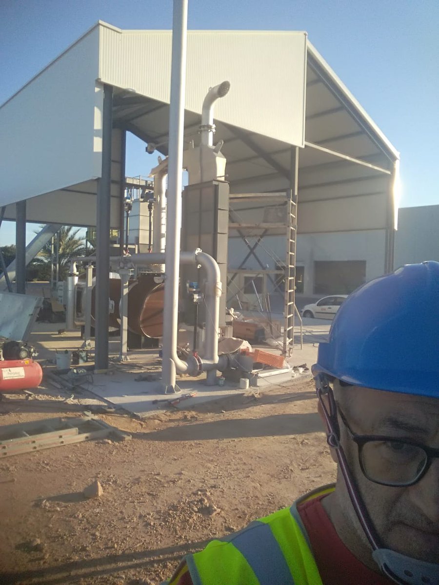 dry4gas's tweet photo. Seguimos instalando el prototipo LIFE-DRY4GAS, ya con la caldera de combustión del gas de gasificación. @dry4gas @CederCiemat @CIEMAT_OPI #aitesa @Rank_ORC @esamur_aguas @CEBAS_CSIC @EHSTechniques #sewagesluge #gasification #energyrecovery #orc https://t.co/Z1B62DnCX9